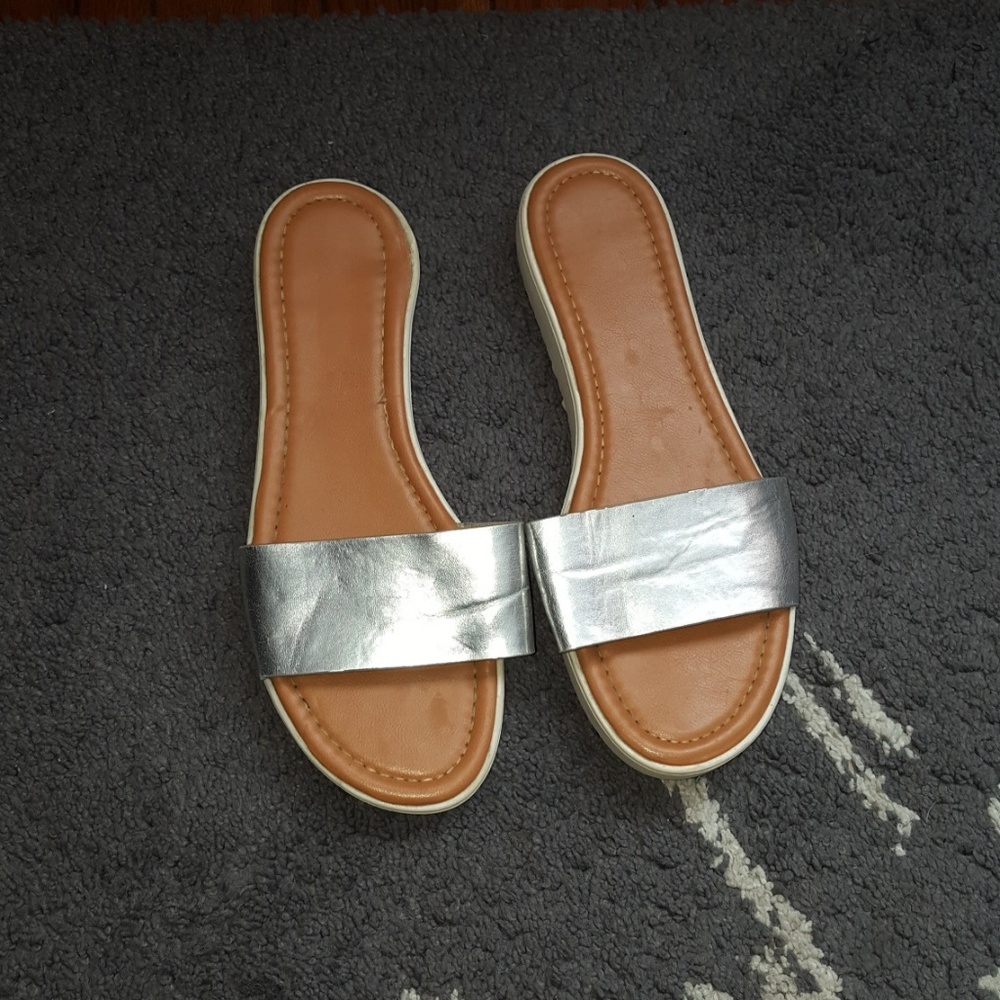 Summer sandals